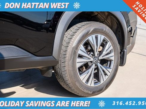 Used 2023 Nissan Rogue SV image 35