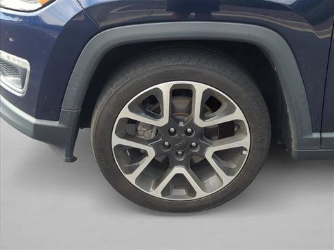 Used 2021 Jeep Compass Limited w/ Elite Exterior Group FWD image 30