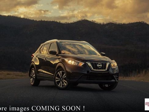 Used 2014 Nissan Sentra SR w/ Premium Package image 9