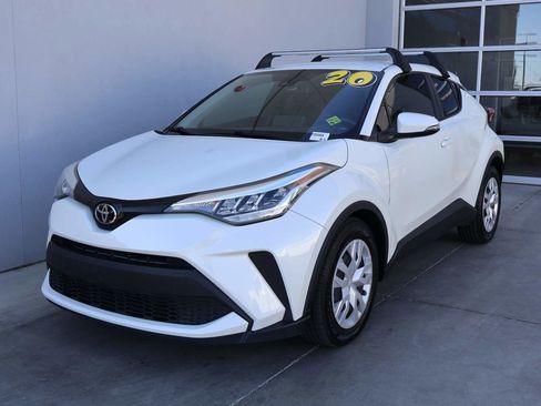 Used 2020 Toyota C-HR LE image 1