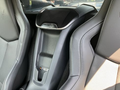 Used 2025 Chevrolet Corvette Stingray Preferred Cpe RWD image 34