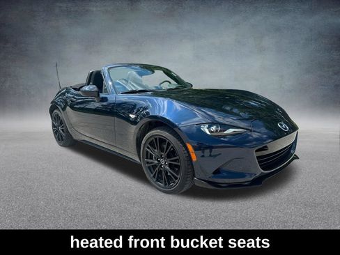 Used 2025 MAZDA MX-5 Miata Club w/ Weather Package RWD image 9