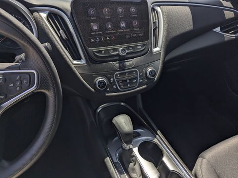 Used 2024 Chevrolet Malibu LT FWD image 10