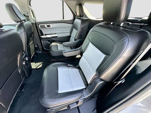 Used 2023 Ford Explorer XLT w/ Equipment Group 202A image 24