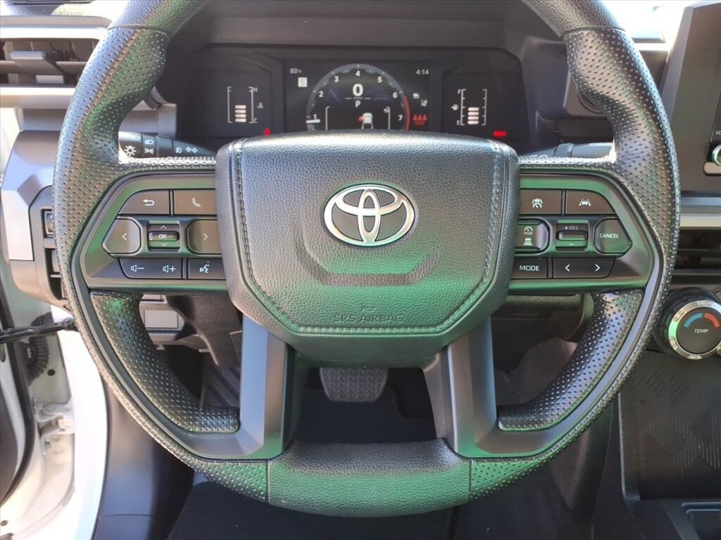 Used 2024 Toyota Tacoma SR5 AWD/4WD image 22