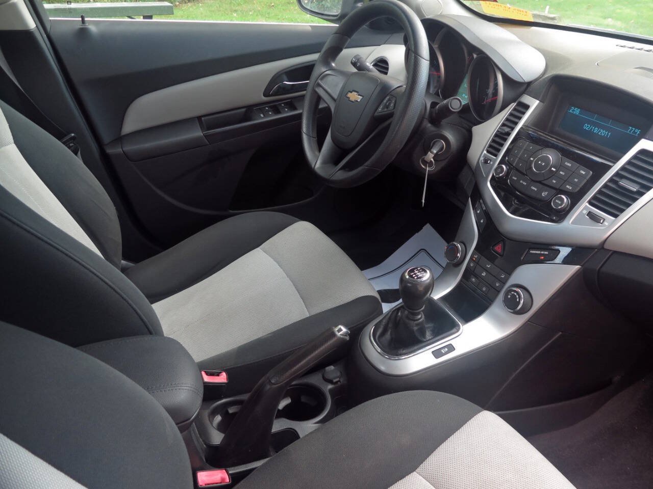Used 2011 Chevrolet Cruze LS w/ Connectivity Package FWD image 20