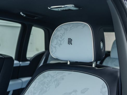 Used 2025 Rolls-Royce Cullinan Black Badge AWD/4WD image 27