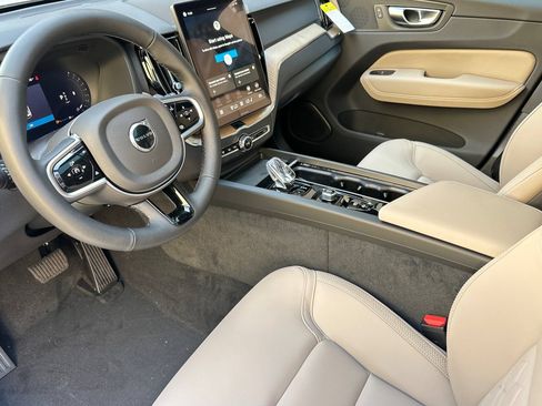 Used 2026 Volvo XC60 B5 Plus w/ Protection Package Premier AWD/4WD image 9