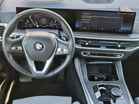 Used 2024 BMW X5 xDrive40i w/ Premium Package image 40