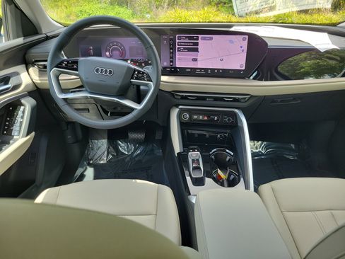 New 2026 Audi Q5 Premium image 13