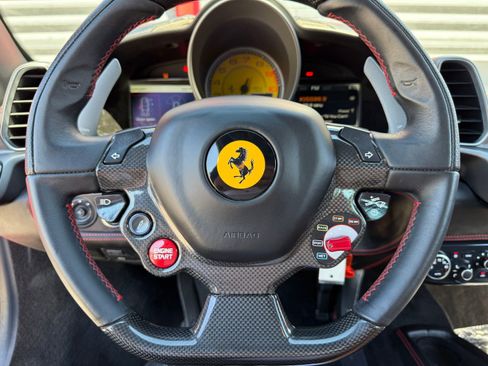 Used 2014 Ferrari 458 Italia Coupe image 27