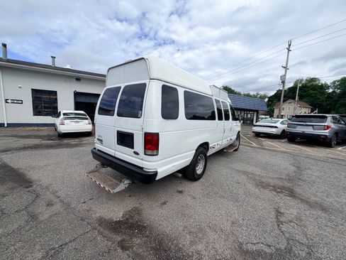 Used 2014 Ford E-250 and Econoline 250 Extended w/ Power Group RWD image 48