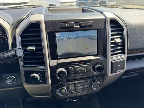 Used 2018 Ford F150 Lariat image 37