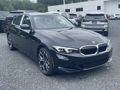 Used 2026 BMW 330i xDrive Sedan w/ Premium Package AWD/4WD image 3