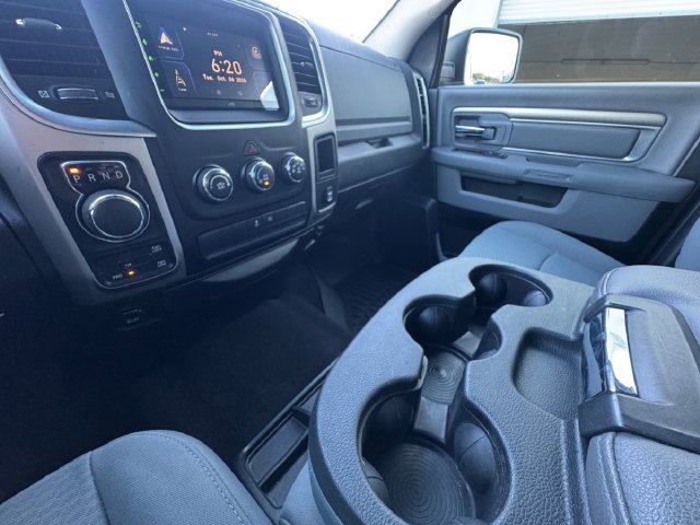 Used 2018 RAM 1500 Classic SLT AWD/4WD image 10