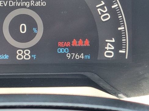 Used 2024 Toyota RAV4 LE AWD/4WD image 10