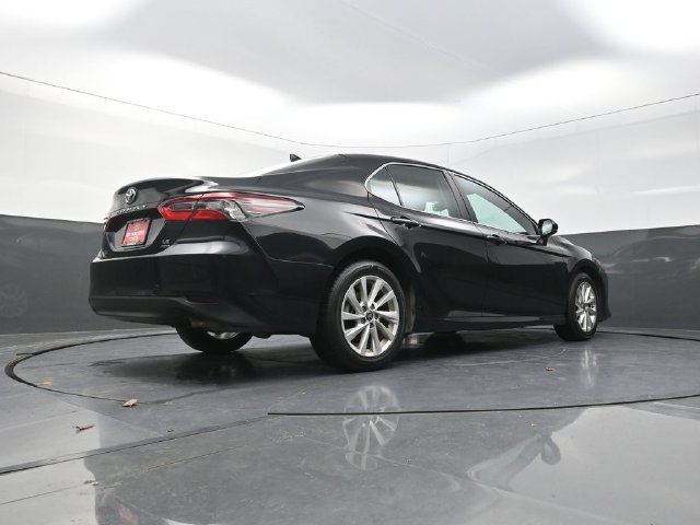 Used 2023 Toyota Camry LE AWD/4WD image 37