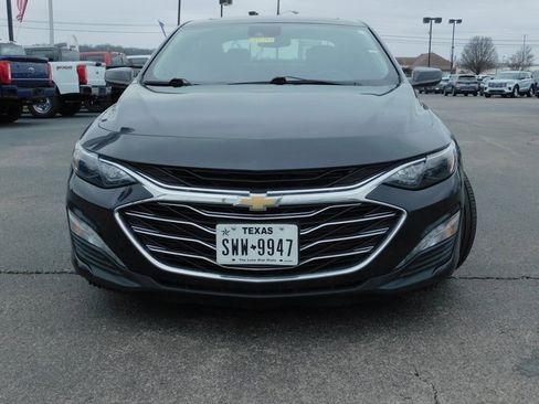 Used 2023 Chevrolet Malibu LT image 3