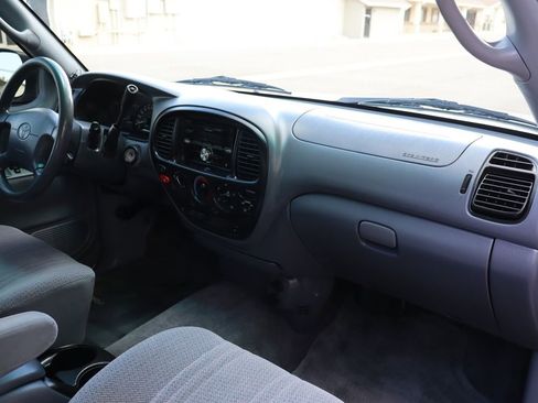 Used 2000 Toyota Tundra SR5 AWD/4WD image 18