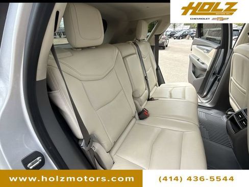 Certified 2017 Cadillac XT5 Premium Luxury w/ LPO, Wheel Lock Package AWD/4WD image 28