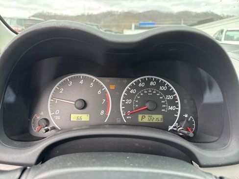 Used 2013 Toyota Corolla LE image 21