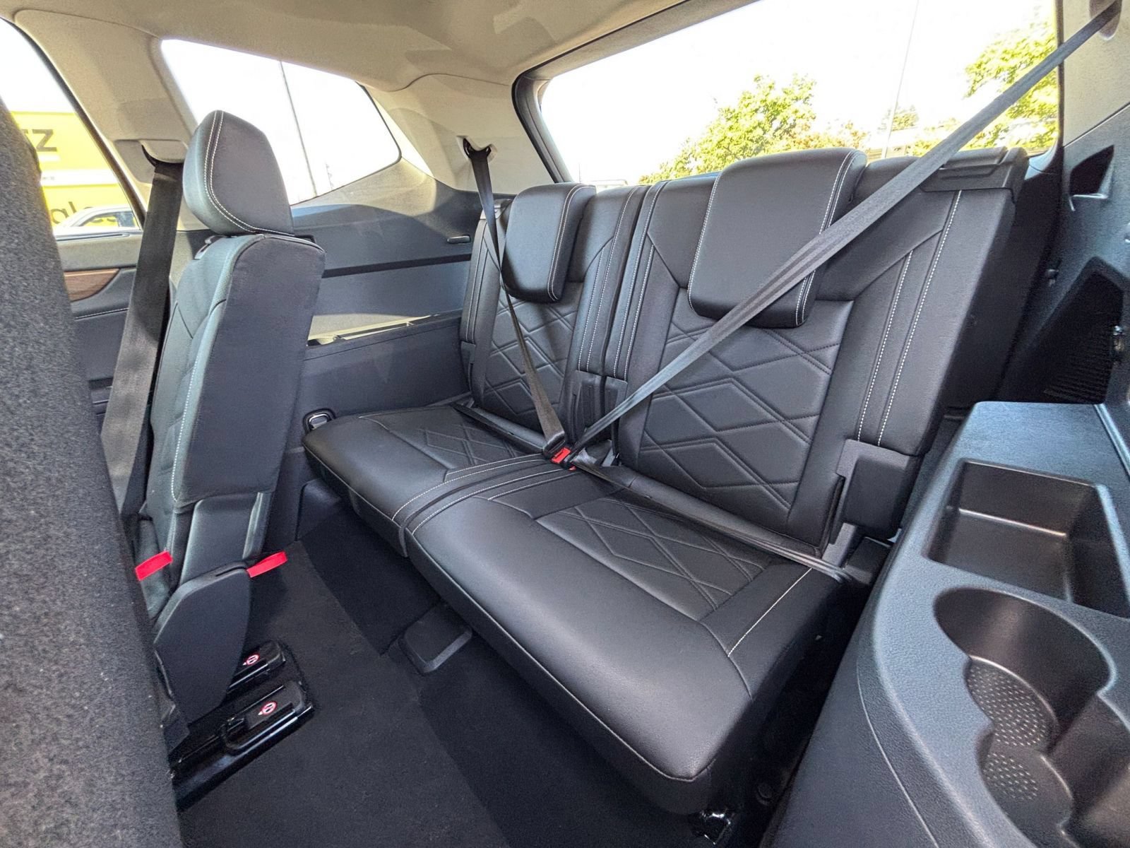 Used 2026 Volkswagen Atlas SE FWD image 31
