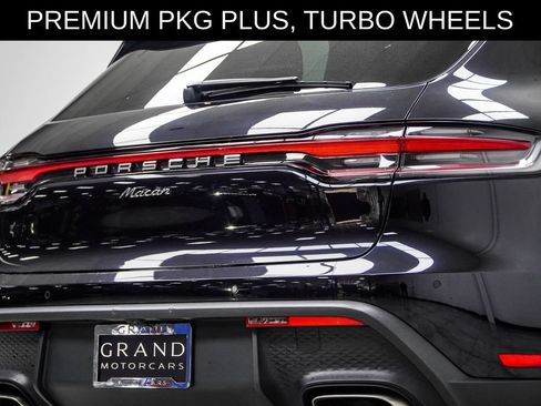 Used 2022 Porsche Macan AWD/4WD image 14