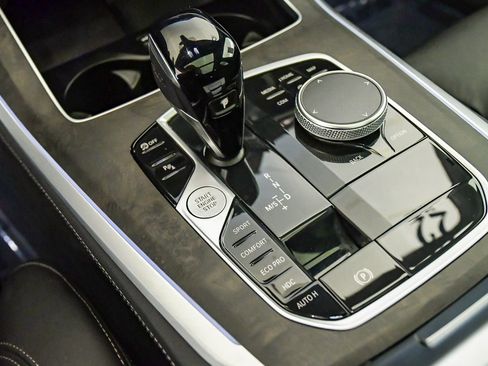 Certified 2022 BMW X5 xDrive40i w/ M Sport Package image 22