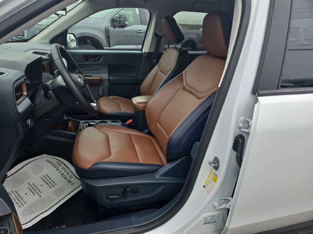 Certified 2024 Ford Maverick Lariat FWD image 6