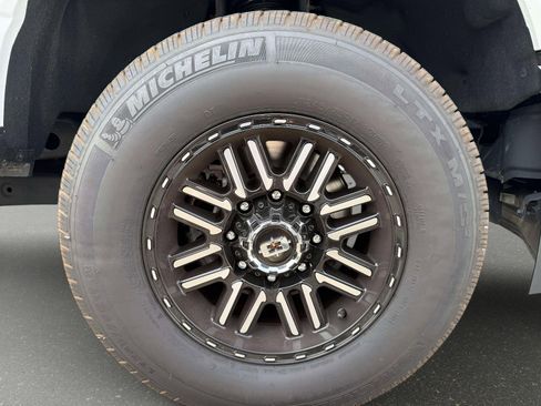 Used 2024 Ford F250 XL AWD/4WD image 8