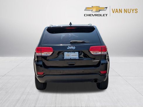 Used 2018 Jeep Grand Cherokee Laredo RWD image 6