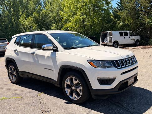 Used 2019 Jeep Compass Sport FWD image 10