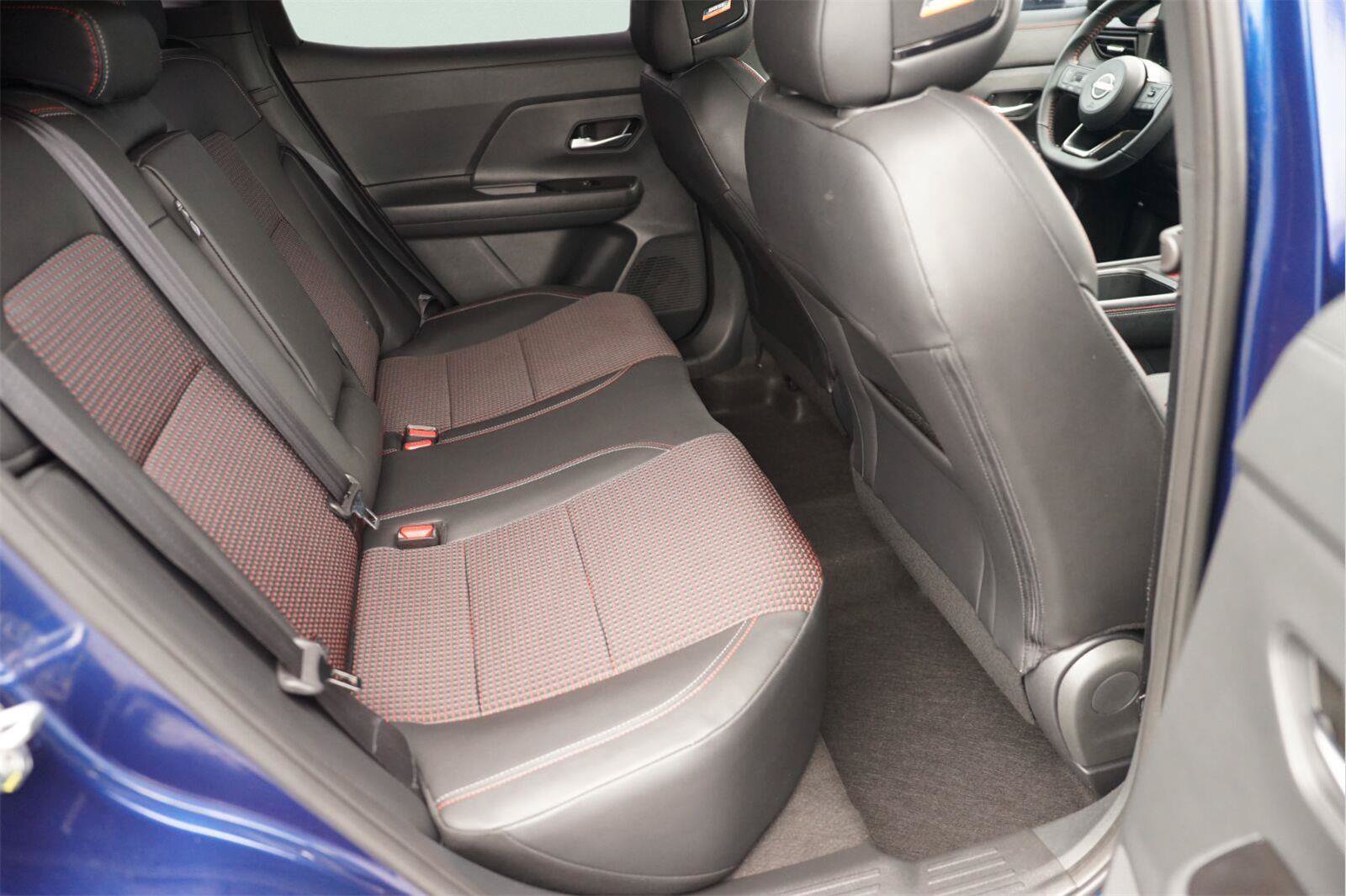 Used 2026 Nissan Kicks SR w/ SR Premium Package FWD image 16