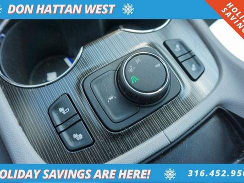 Used 2021 GMC Acadia SLT w/ Trailering Package image 10