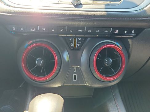 Used 2022 Chevrolet Blazer RS w/ Enhanced Convenience Package FWD image 35