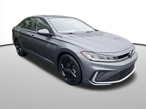 New 2026 Volkswagen Jetta SE image 8