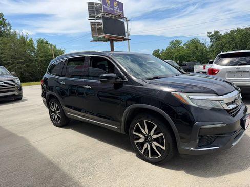 Used 2019 Honda Pilot Touring image 14