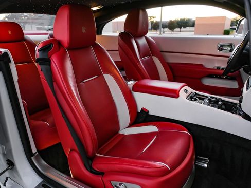 Used 2020 Rolls-Royce Wraith image 50