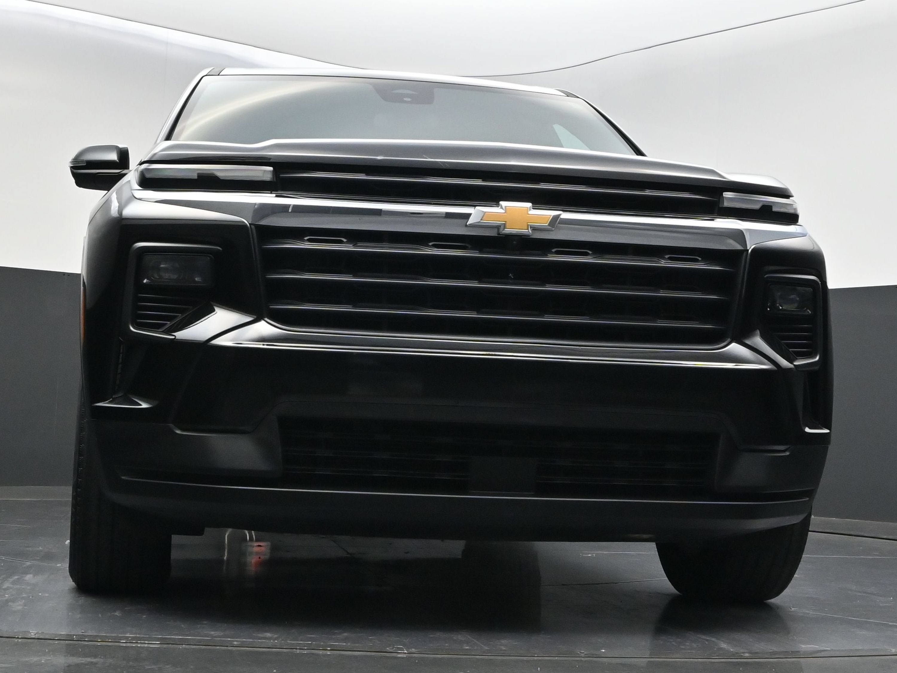 Certified 2024 Chevrolet Traverse LS FWD image 40