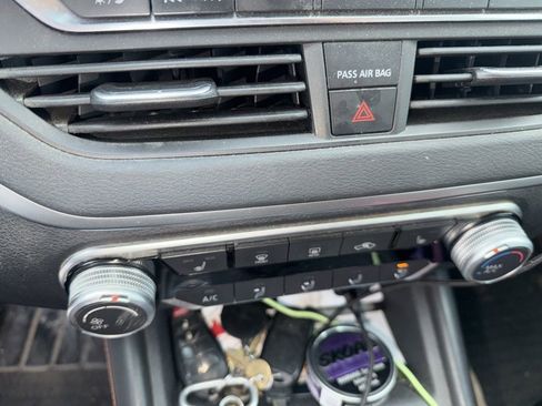 Used 2019 Nissan Altima 2.5 SR w/ SR Premium Package image 14