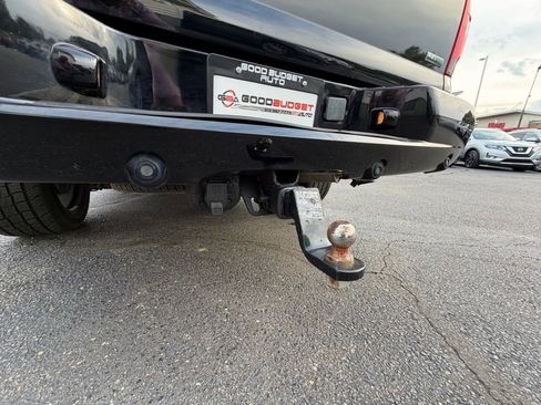 Used 2011 Chevrolet Avalanche LTZ image 67