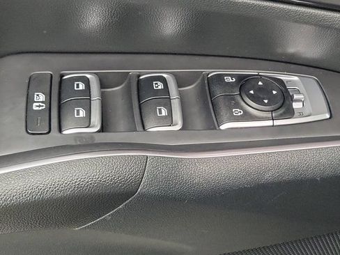 Used 2023 Kia Sorento S FWD image 20