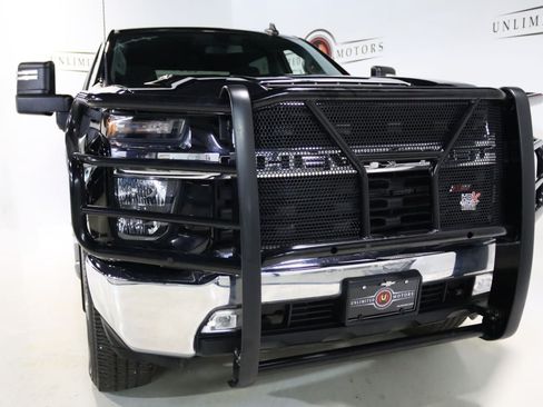 Used 2022 Chevrolet Silverado 2500 LT w/ Convenience Package AWD/4WD image 29