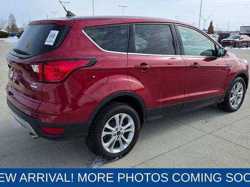 Used 2019 Ford Escape SE image 5