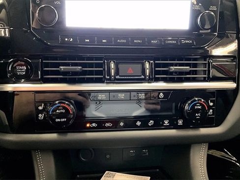 New 2025 Nissan Pathfinder Platinum w/ Cargo Package image 25