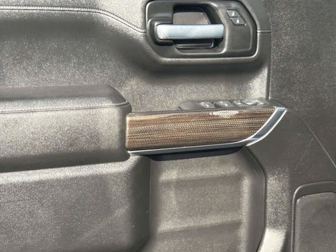 Used 2021 Chevrolet Silverado 1500 LT RWD image 18