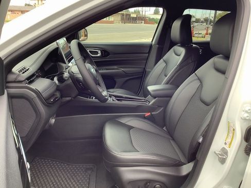 New 2026 Jeep Compass Latitude w/ Quick Order Package 29K image 8