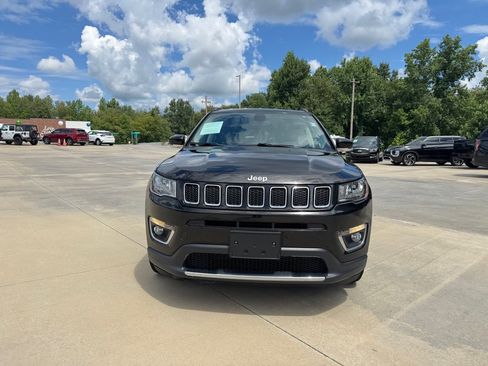 Used 2020 Jeep Compass Limited FWD image 2