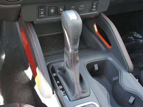 New 2026 Nissan Frontier PRO-4X AWD/4WD image 15