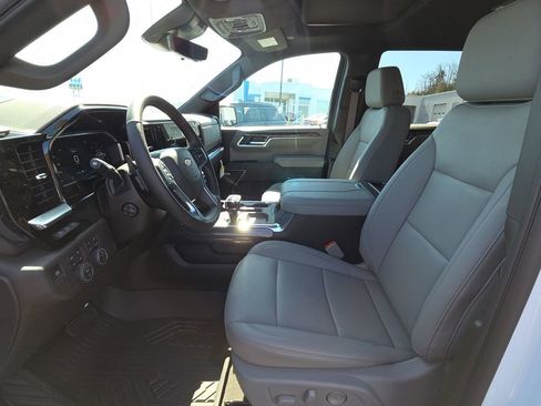 New 2026 Chevrolet Silverado 1500 LTZ w/ LTZ Premium Package image 17